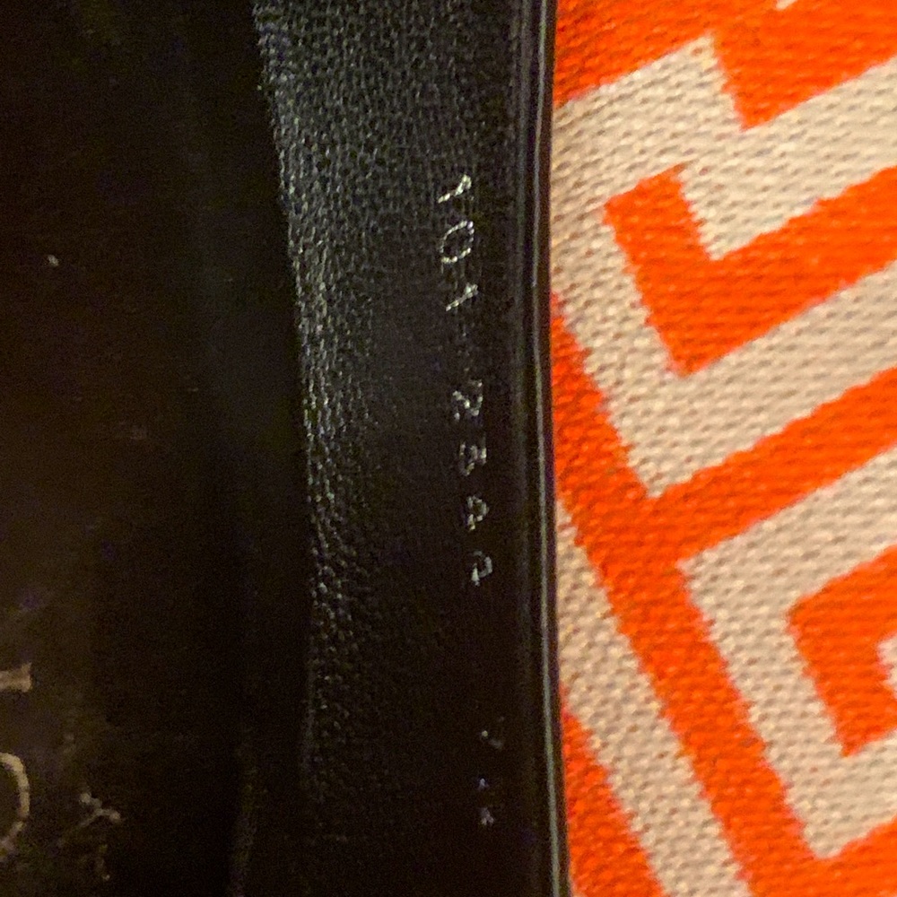 Authentic Gucci pumps - Picture 5 of 8